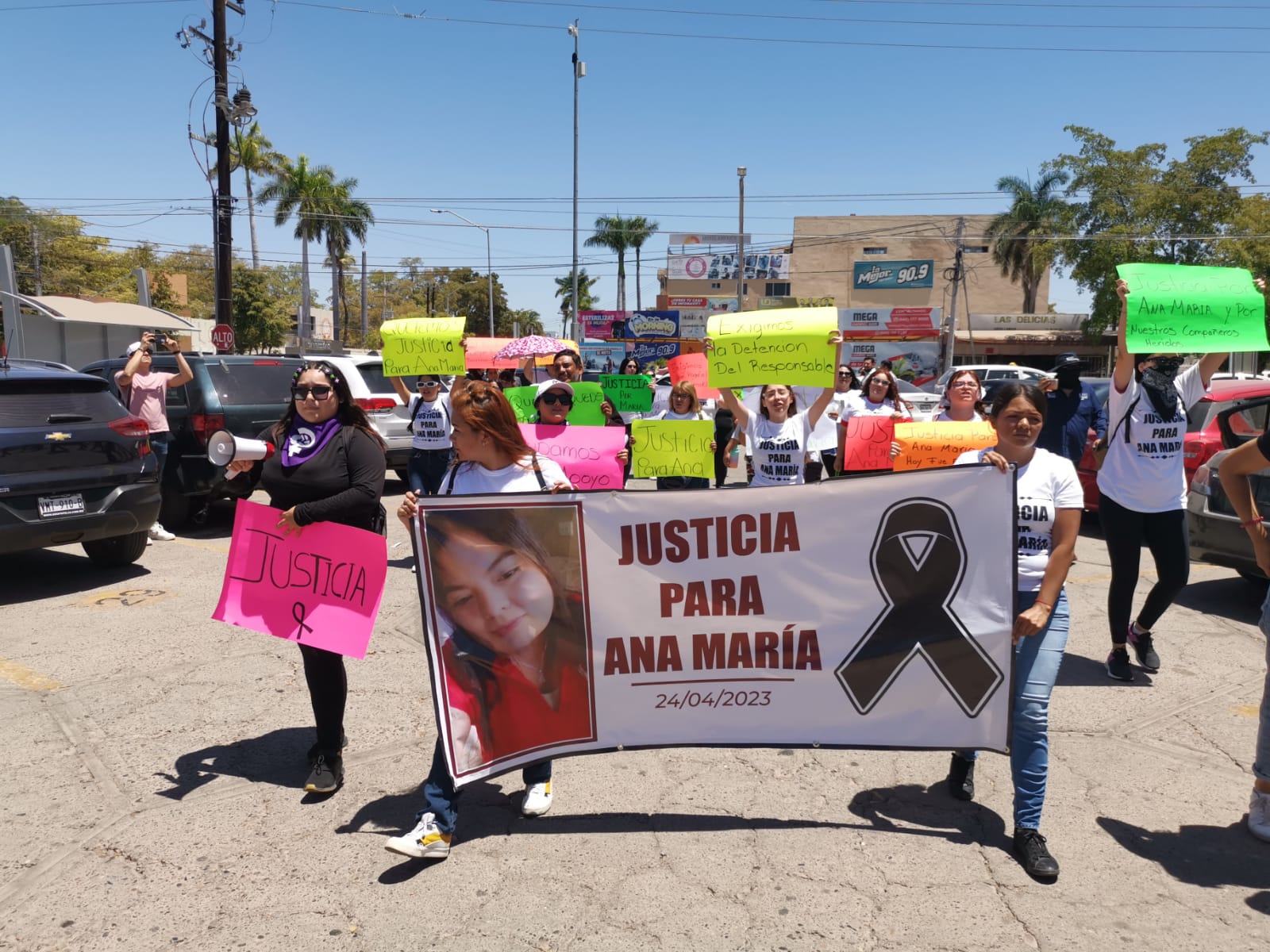 Este viernes es la audiencia por la muerte de joven radioperadora de taxis en Los Mochis, su familia exige justicia en las calles