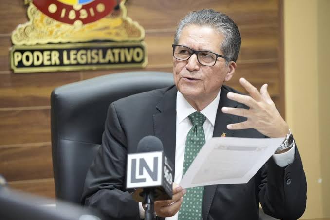 Que se proceda con la UAS, así como pasó con Estrada Ferreiro y el ‘Químico’ Benítez: Feliciano Castro
