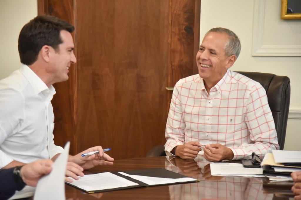 “Ahome ha sido el primer municipio con voluntad para apoyar a microempresarios”: Javier Gaxiola Coppel