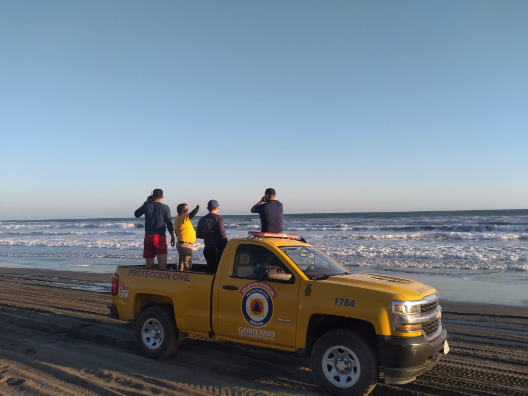 Flota cadáver de José Ángel, el joven que dio su vida por salvar a su madre en las playas de Ponce