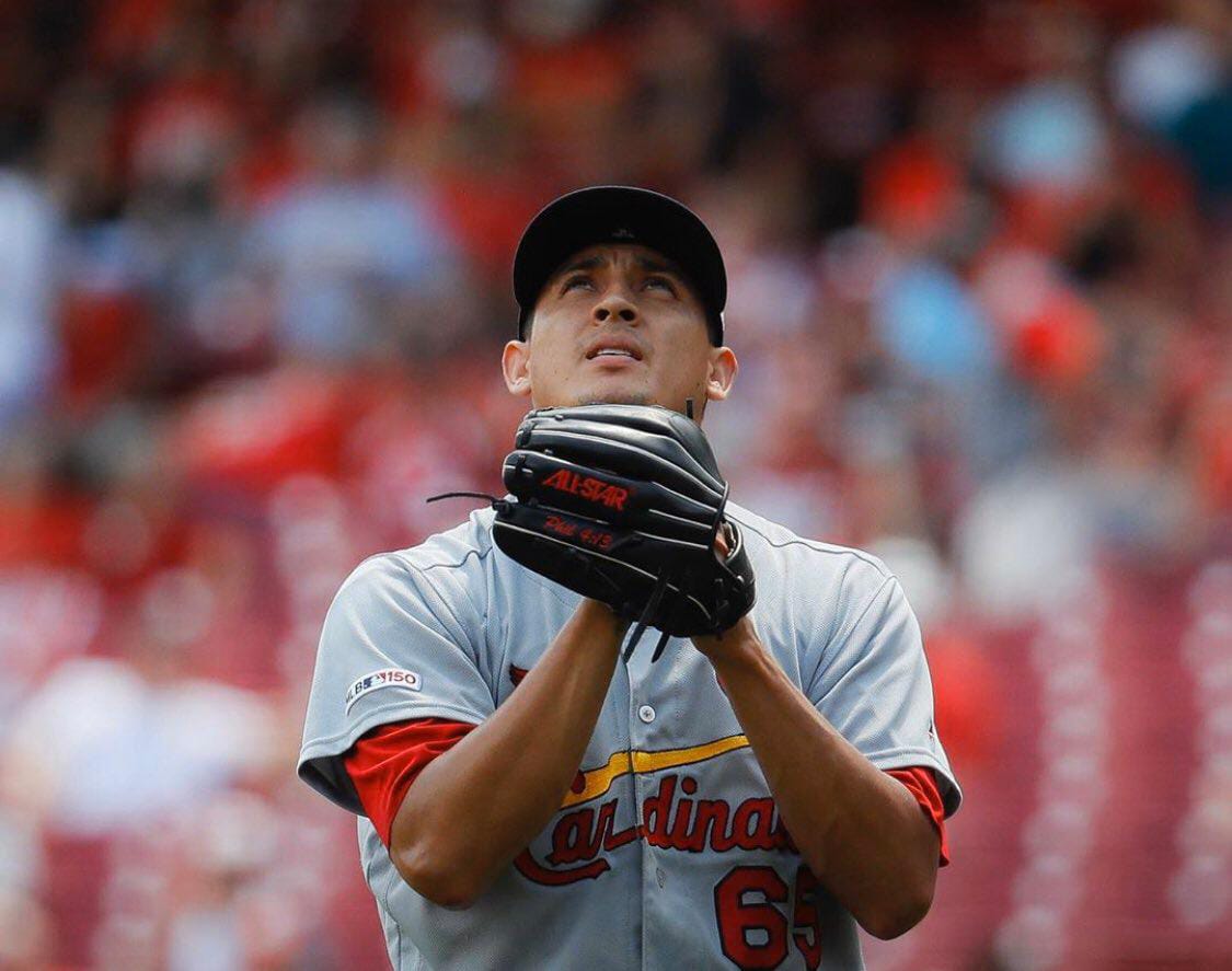 Giovanny Gallegos suma su tercer salvamento con Los Cardenales de San Luis