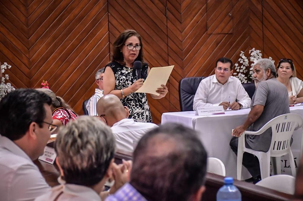 Ayuntamiento de Mazatlán liberó su predio y María Dolores regresó a agradecer desde las 4 de la mañana