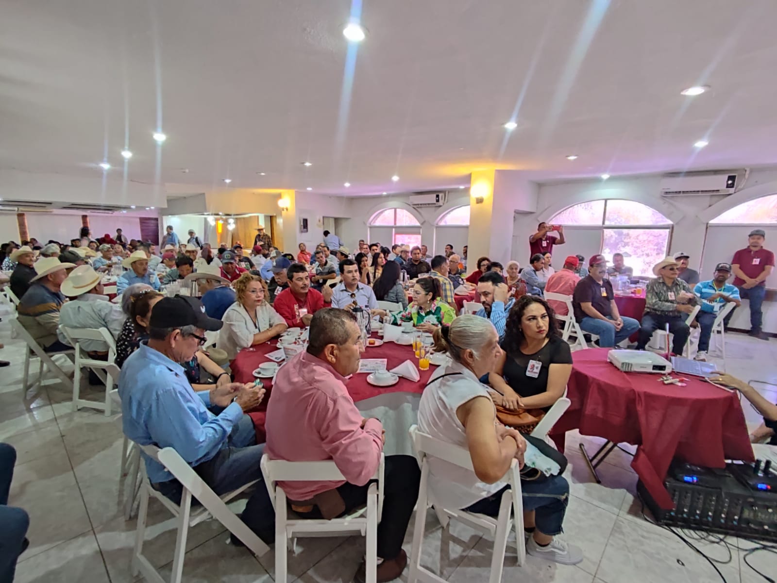 Morenistas guasavenses se organizan para que “no les coman el mandado”; iniciadores hacen asamblea y quieren de ahí al candidato