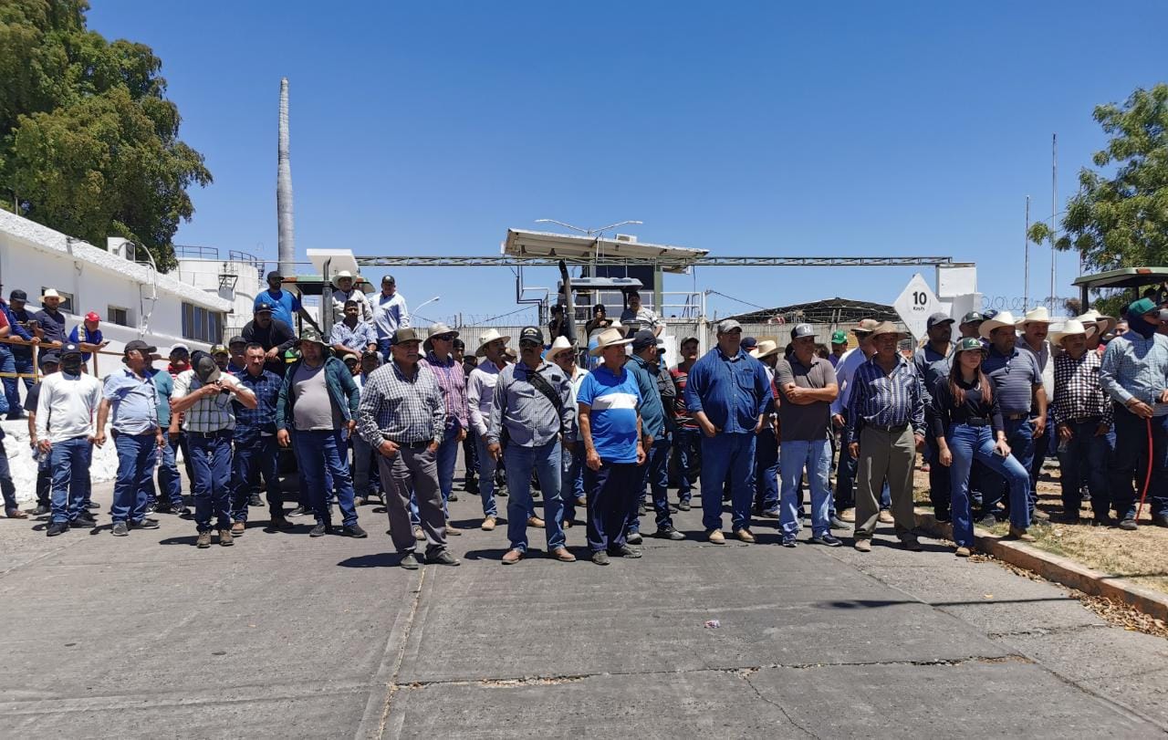 Diputados piden a productores no afectar a terceros con las tomas de Pemex