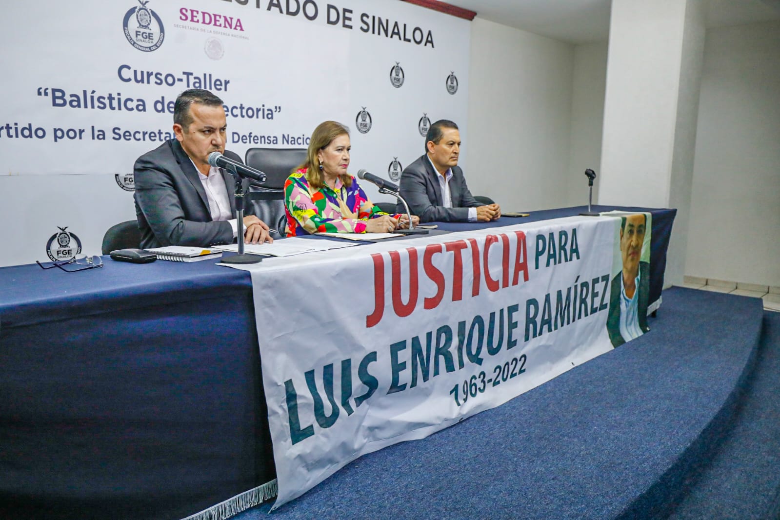 Recibe Fiscal Sara Bruna Quiñónez a dolientes de Luis Enrique Ramírez; “de un momento a otro deben de caer”, asegura