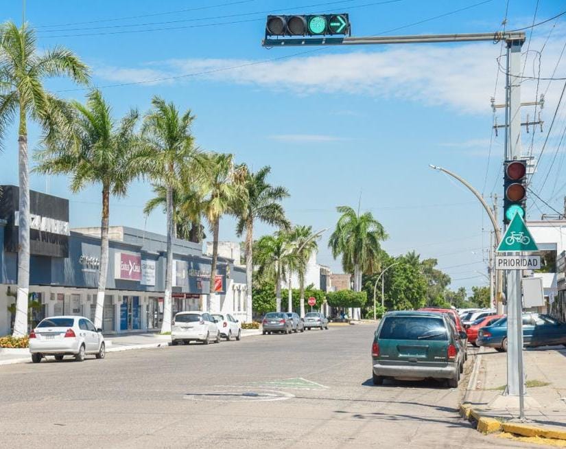 Instalarán nuevos semáforos en cinco cruceros de Los Mochis; en 15 días llegan los equipos