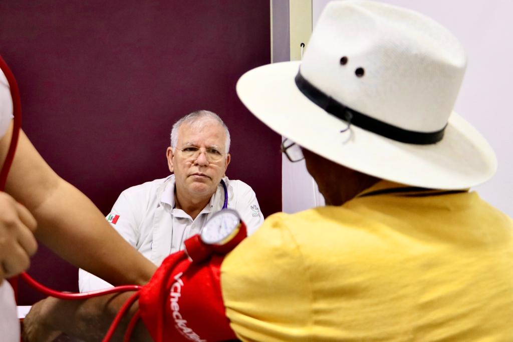 Tiene DIF Mazatlán consultorio médico gratuito para todos y todas