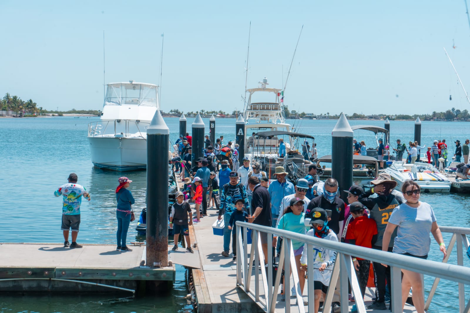 Se celebra con éxito el Torneo de Pesca Infantil en Marina Isla Cortés
