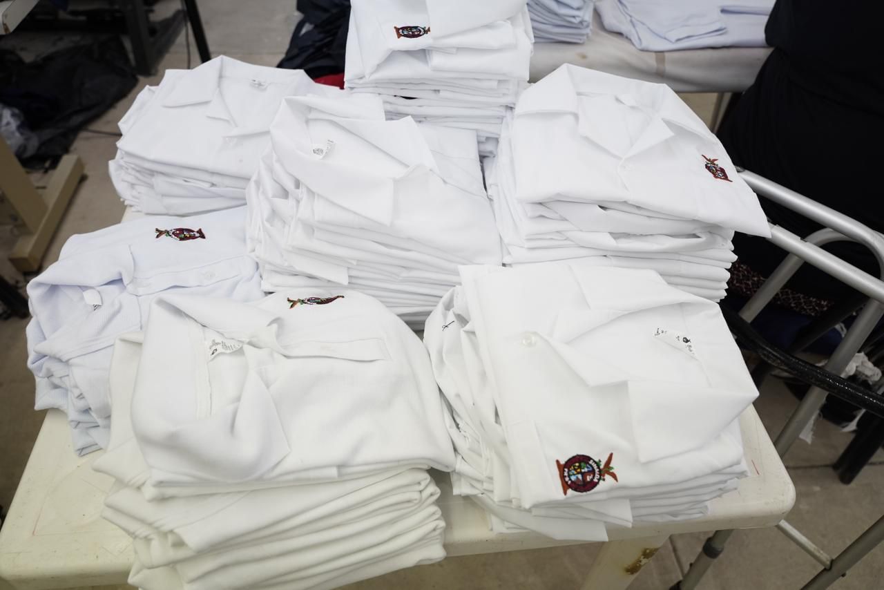 ¡Un mes antes! Proveedores del Programa de Uniformes y Útiles escolares recibirán primer anticipo el 15 de mayo