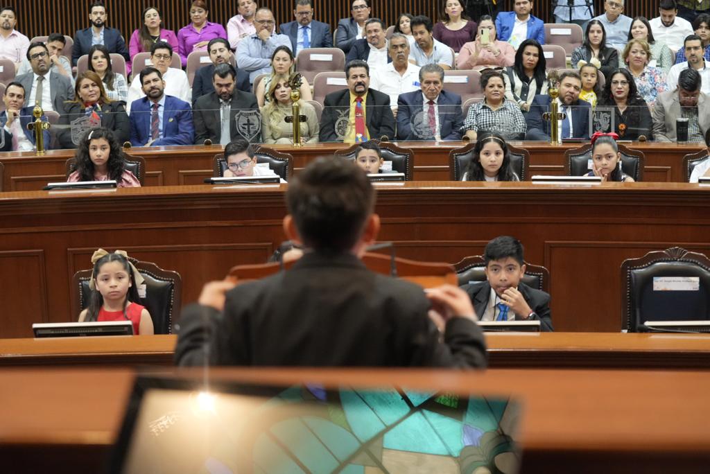 Vivir con miedo no es vivir, reclaman diputados infantiles a autoridades