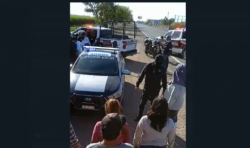 De nueva cuenta elementos de Vialidad del municipio de Ahome son agredidos, pero ahora por jornaleros agrícolas
