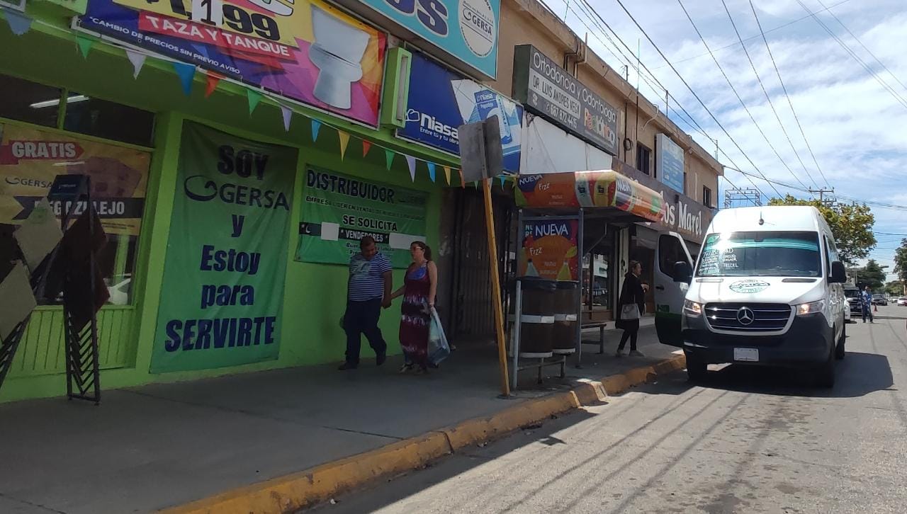 Estudiantes acosadas por camioneros; alerta aumento de acoso en paradas de autobús