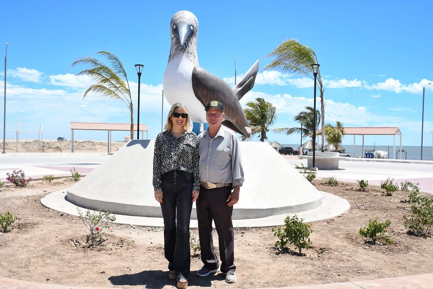 Secretarías de Turismo y Economía de Sinaloa analizan las atracciones naturales de Angostura para su proyección