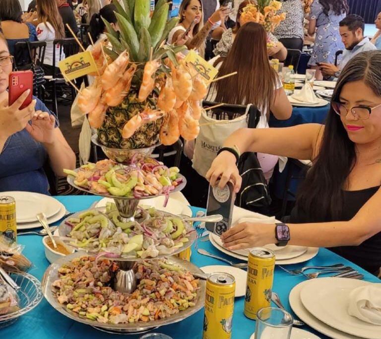 ¿Una camaroniza? Así convencen en El Bajío de visitar Mazatlán este verano