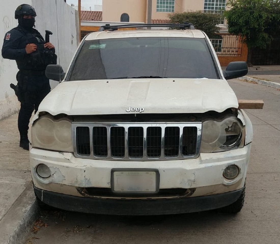 Encuentran en calles de Culiacán una Cherokee robada en EU