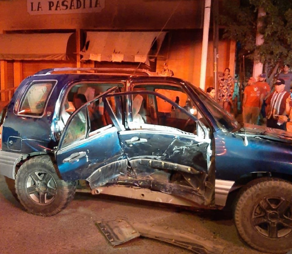 Choque en El Venadillo deja tres lesionados en Mazatlán