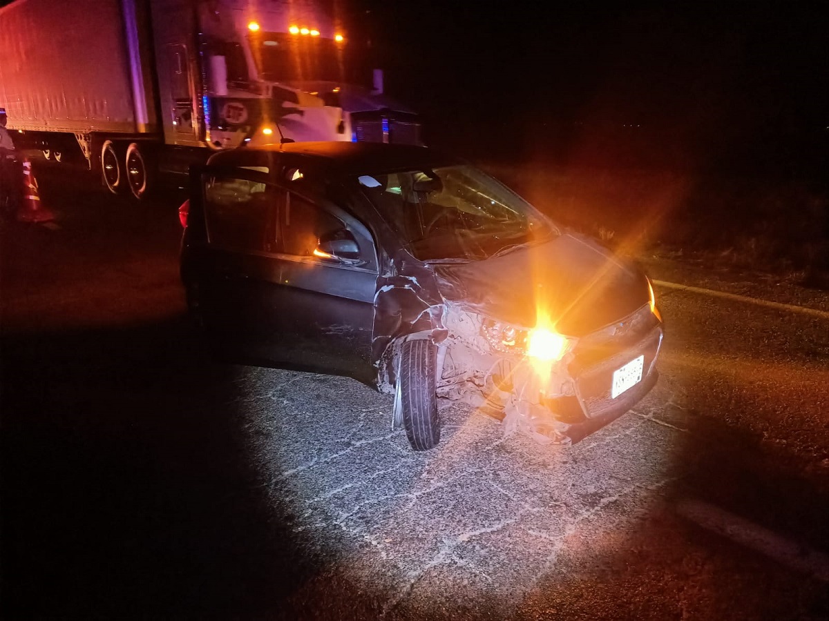 Dos lesionados dejó un accidente sobre la carretera federal México 15, en Ahome  