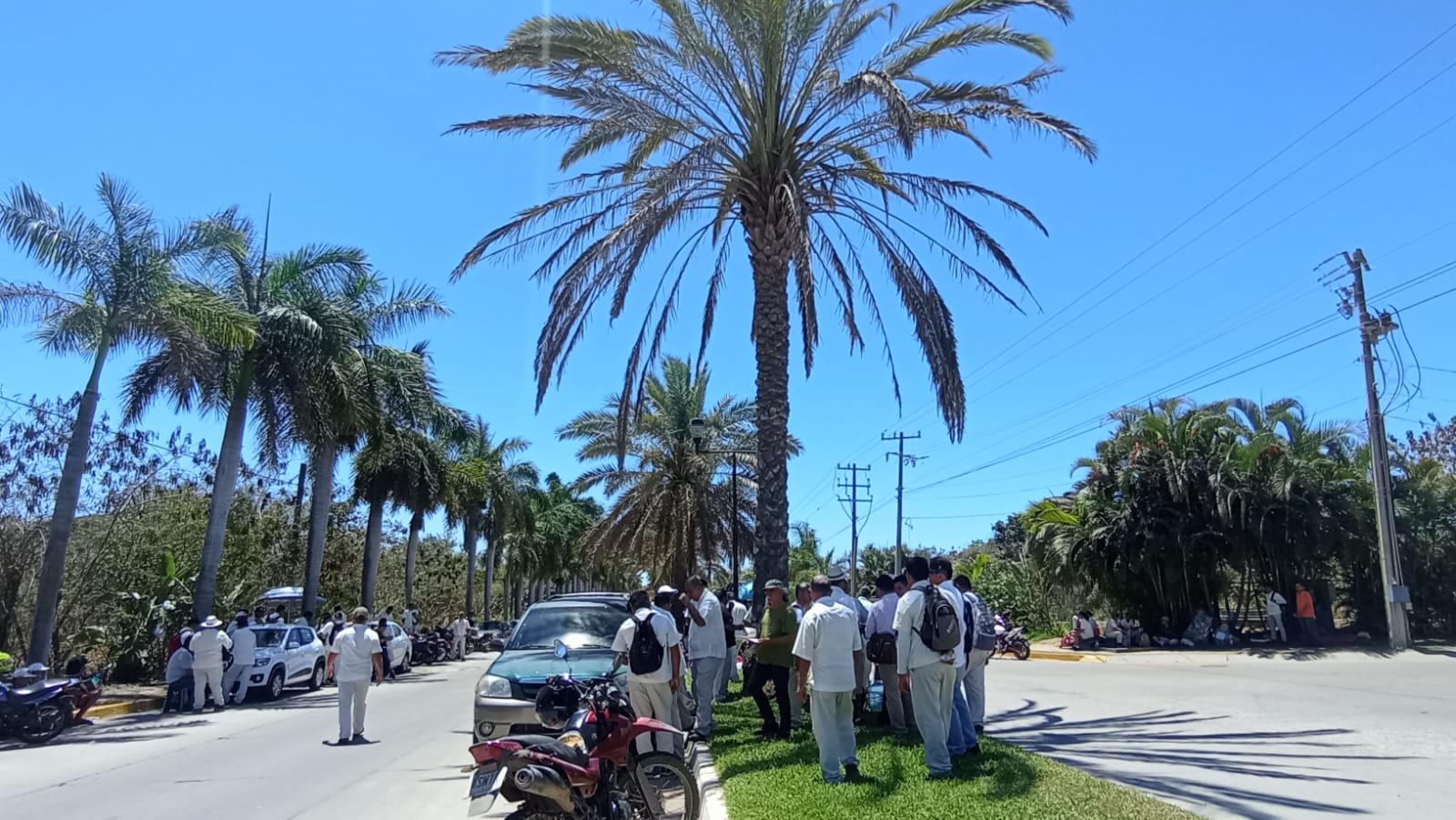 ‘Un mes de utilidades o no trabajaremos’; empleados del Emerald Bay recibieron 67 pesos y por calmarlos les aumentaron a mil 300