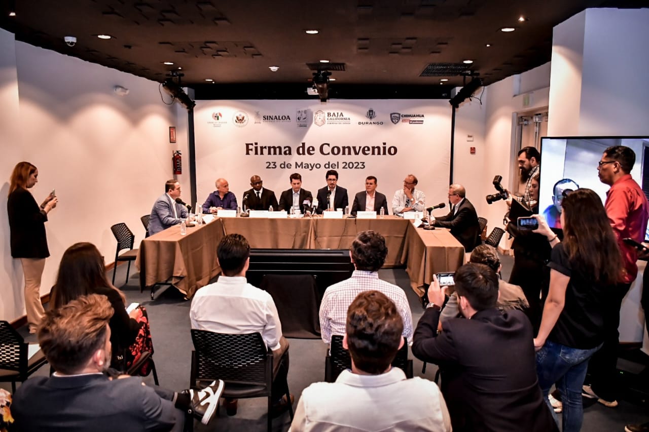 Firman en Mazatlán convenio para elevar el desarrollo económico del noroeste de México