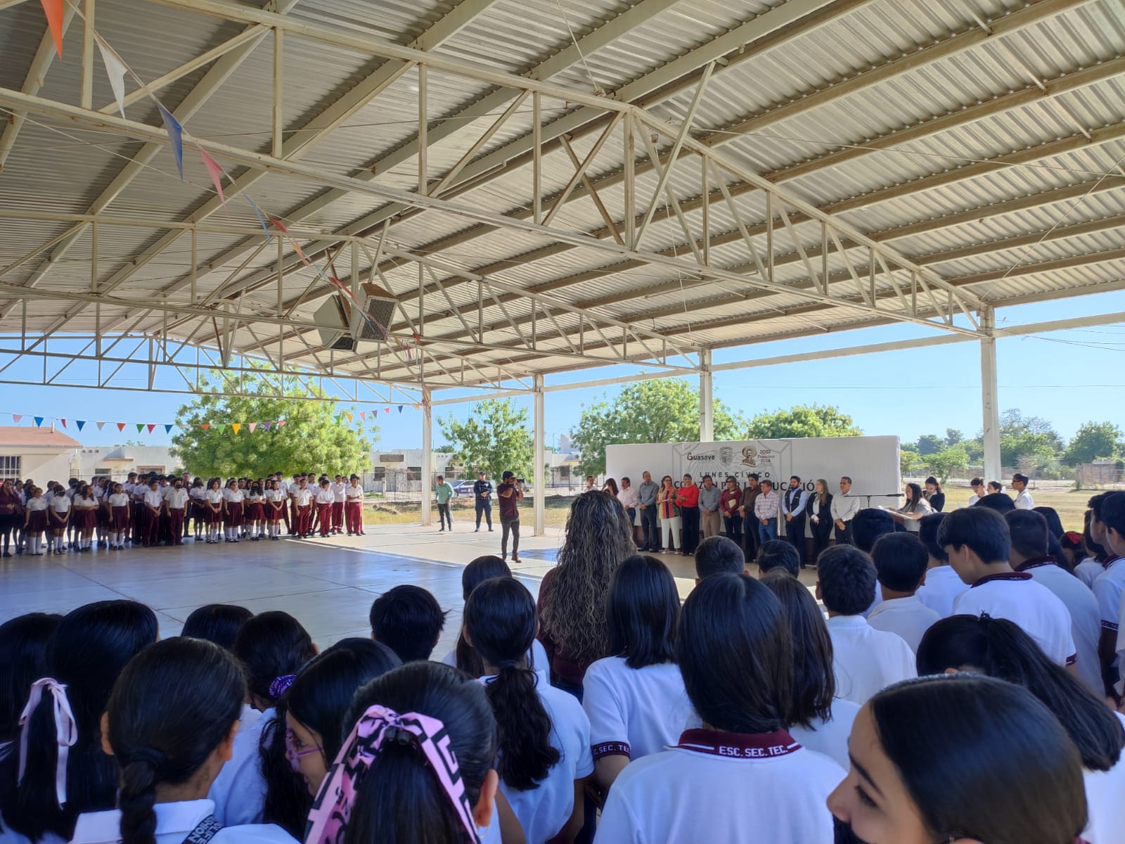 Una escuela de mucho crecimiento; formalizan entrega de dos aulas en la Técnica 99, Guasave