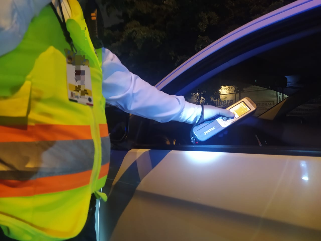 Se va conductor a celdas y su unidad al corralón por exceder grado de alcohol, fueron 64 los sancionados este fin en Mazatlán