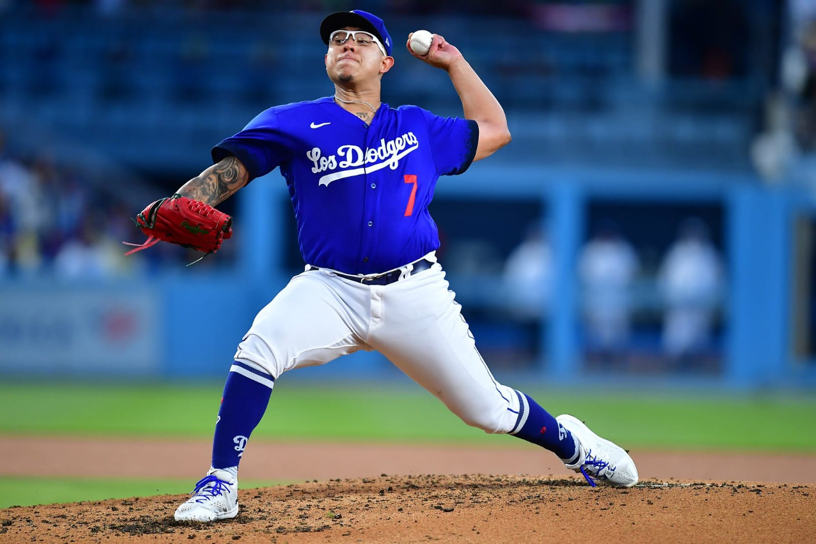 Julio Urías llega a cinco triunfos con Los Dodgers de Los Ángeles