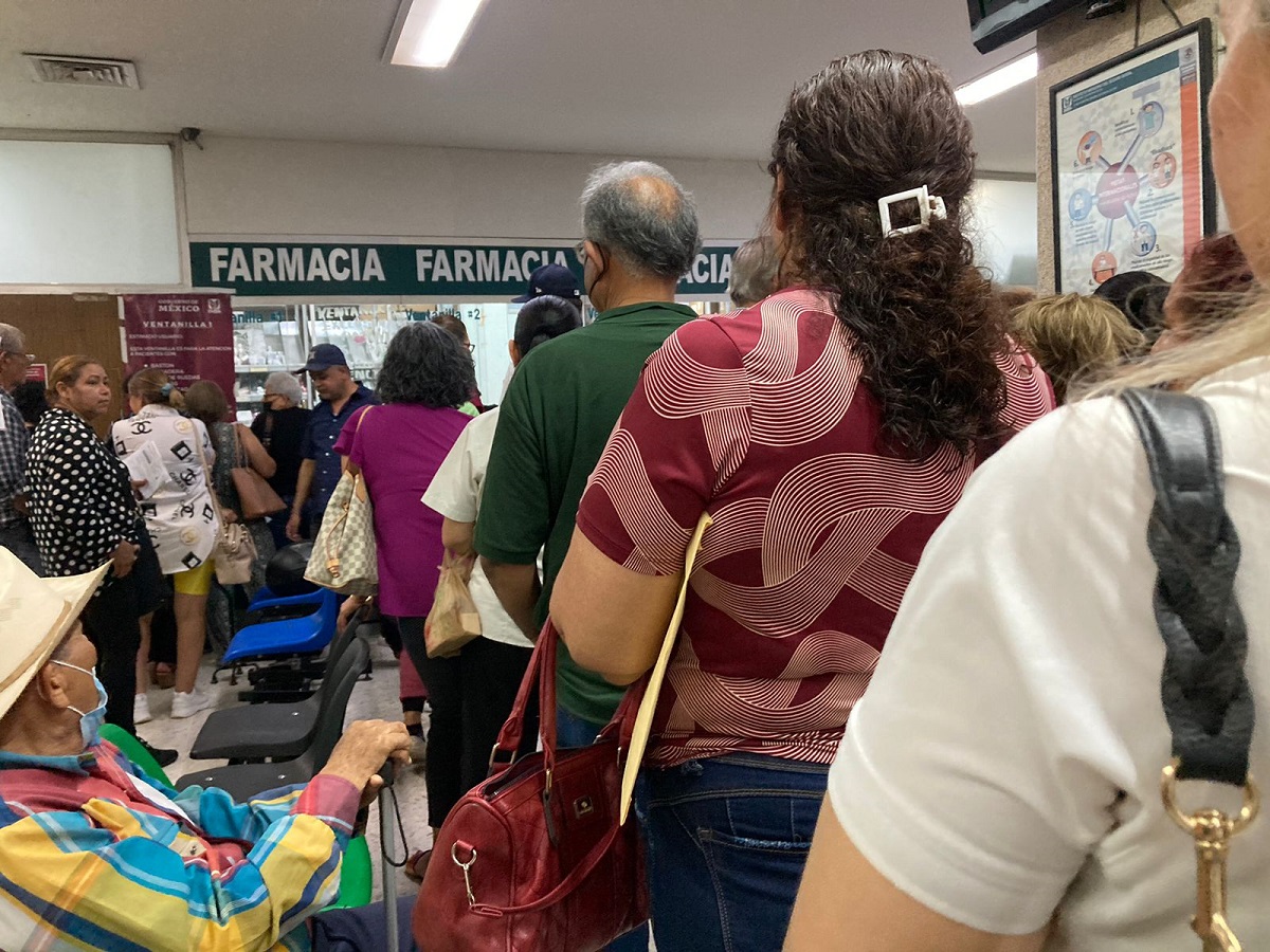 Se juntaron las recetas del viernes con las del lunes; denuncian descontrol en farmacia del IMSS Guasave