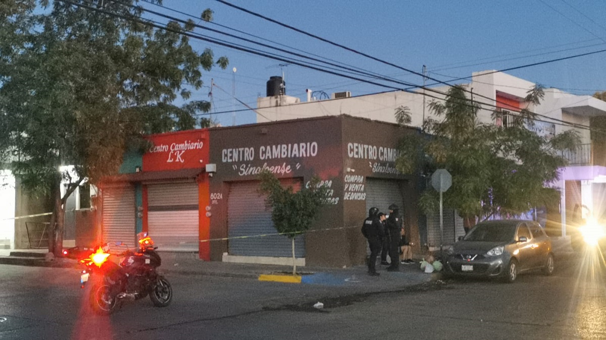 ¡Va herido! A punta de balazos es como levantaron al hombre en ‘la calle de los dólares’ en Culiacán