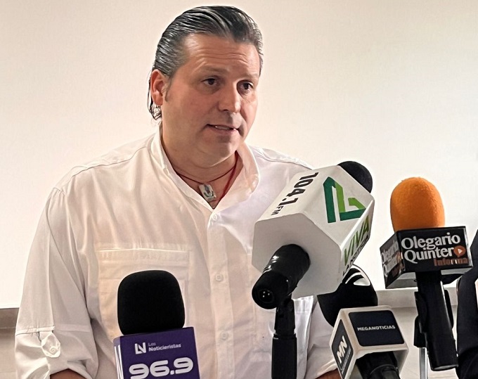 “AMLO quiere comprar Banamex en 7 mil mdd pero no hay dinero para el campo sinaloense”: Mario Zamora
