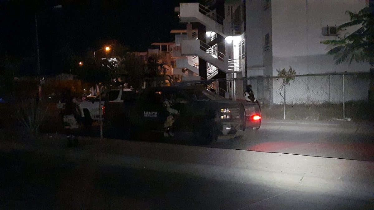¡Parecía guerra! Grupos armados disparan de nuevo contra las cámaras de C4i, en Culiacán