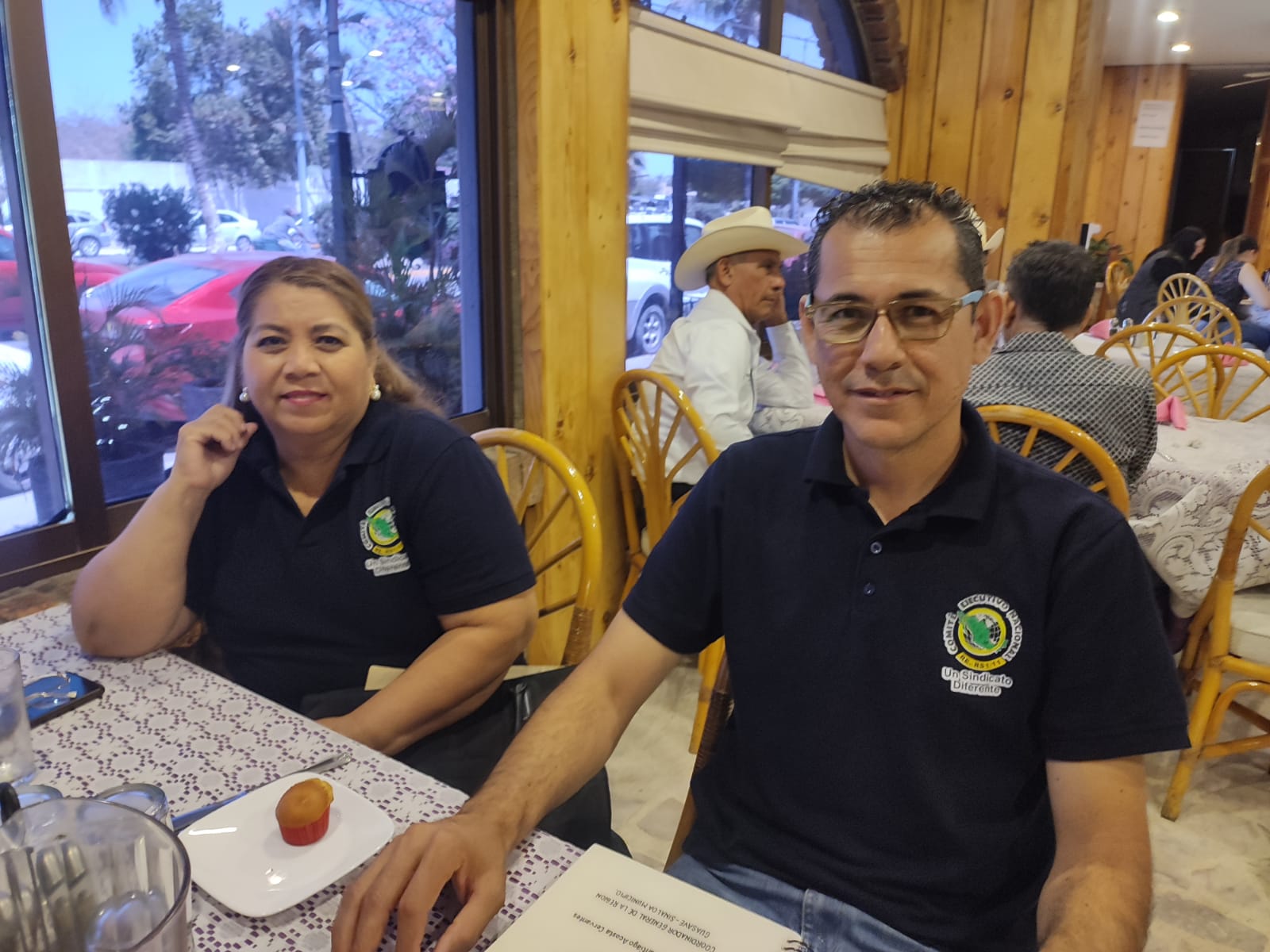 No aguantan que se reconozca al Sitem, otros sindicatos piden no ir a festejos del Día del Maestro