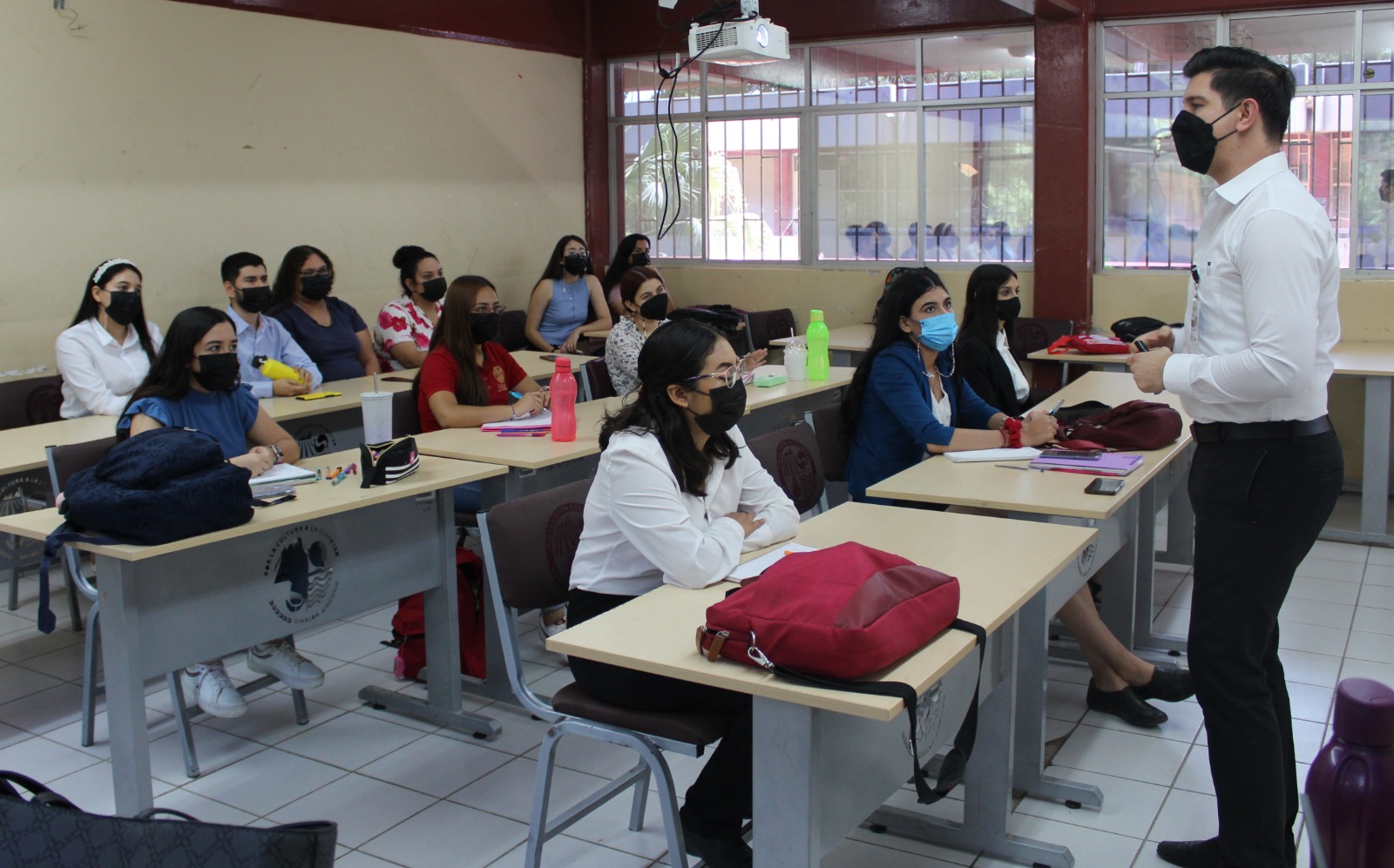 ¿Quiere ser universitario pero tiene poco tiempo? La UAdeO invita a estudiar psicología en modalidad semiescolarizada
