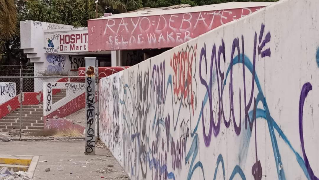 Propone alcalde de Mazatlán que terreno de viejo Hospital General sea para construir nuevo IMSS
