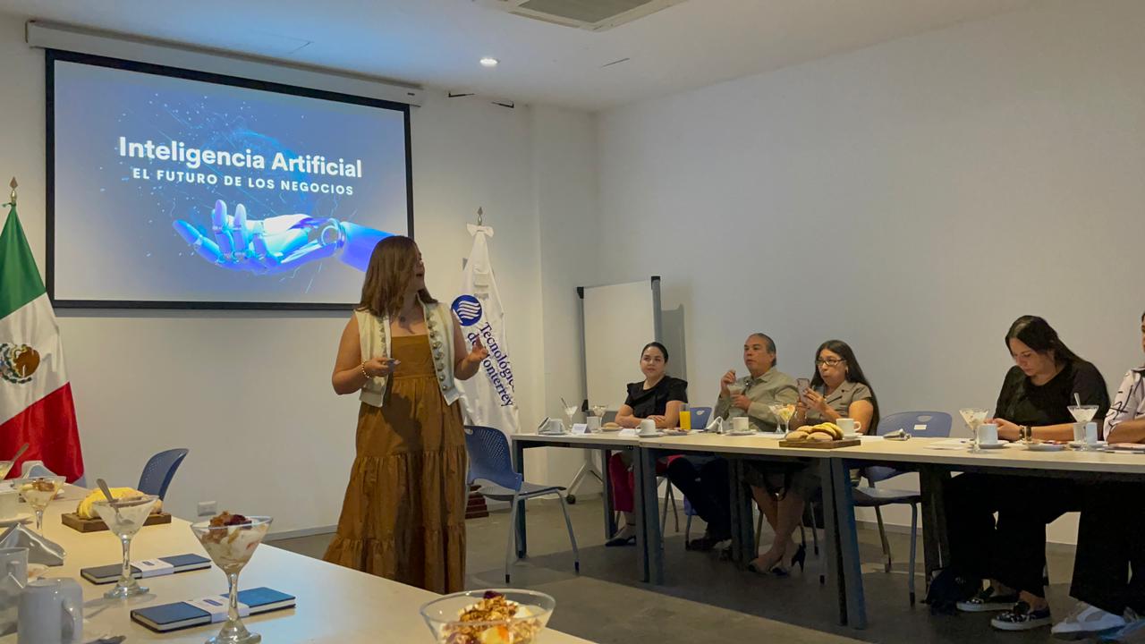 “Inteligencia Artificial: el futuro de los negocios”; negocios se beneficiarán con la IA: Ana Valeria Calvo