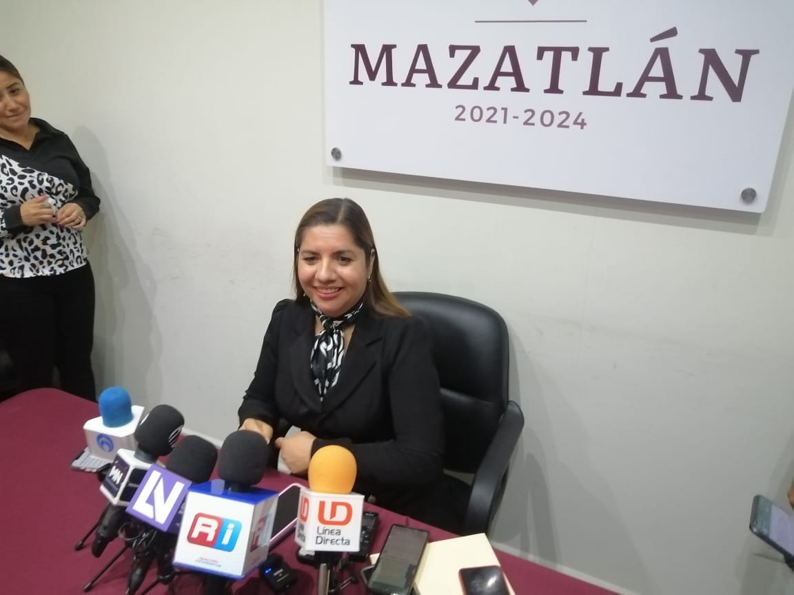¡Se baja del barco! Renuncia la secretaria del Ayuntamiento de Mazatlán