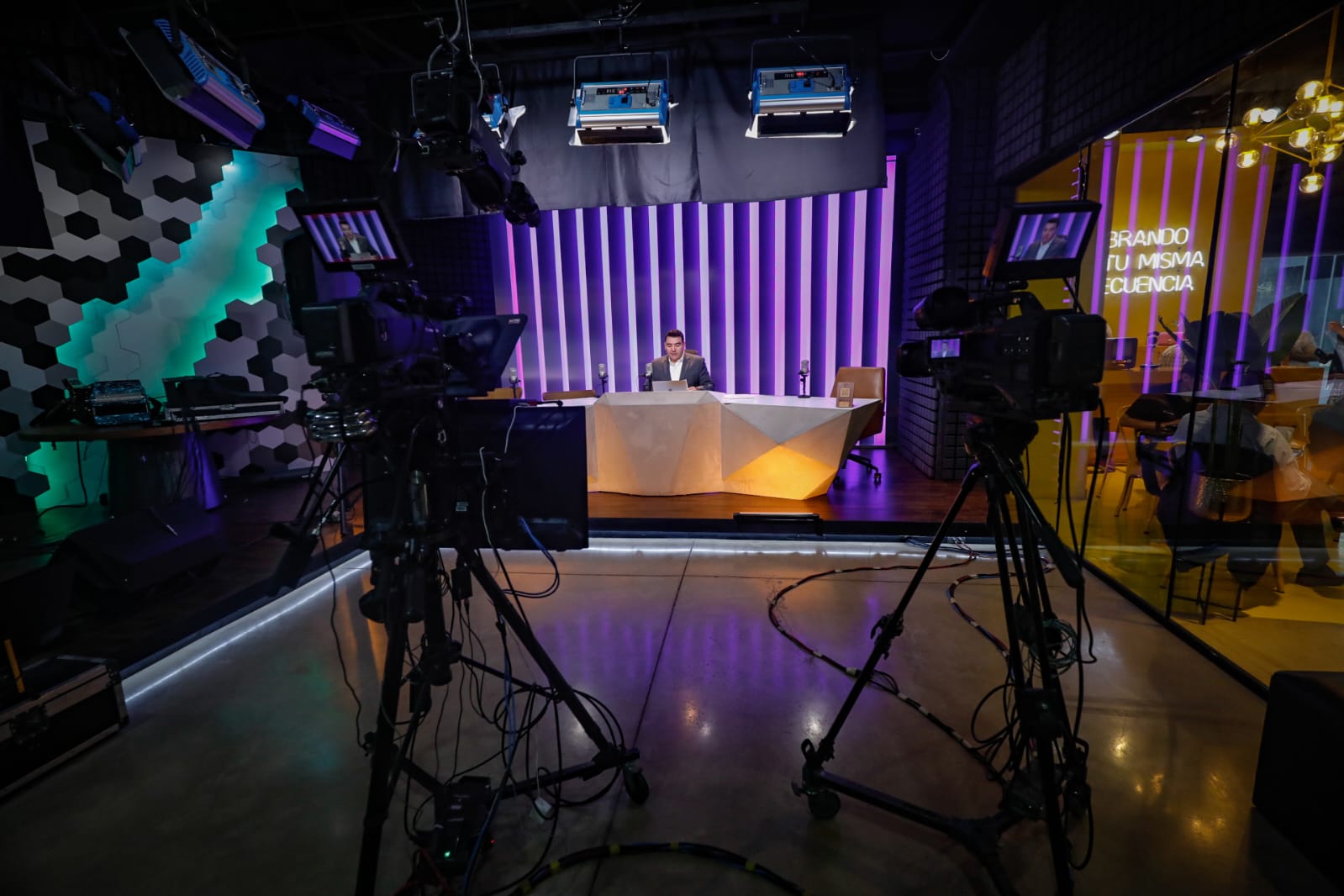 Dos años informando y observando en vivo a través de Los Noticieristas