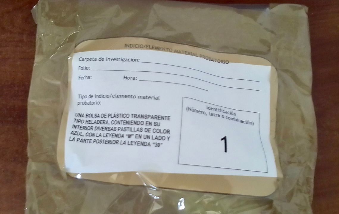 En Culiacán, detienen a dos por traer una bolsa con pastillas de fentanilo