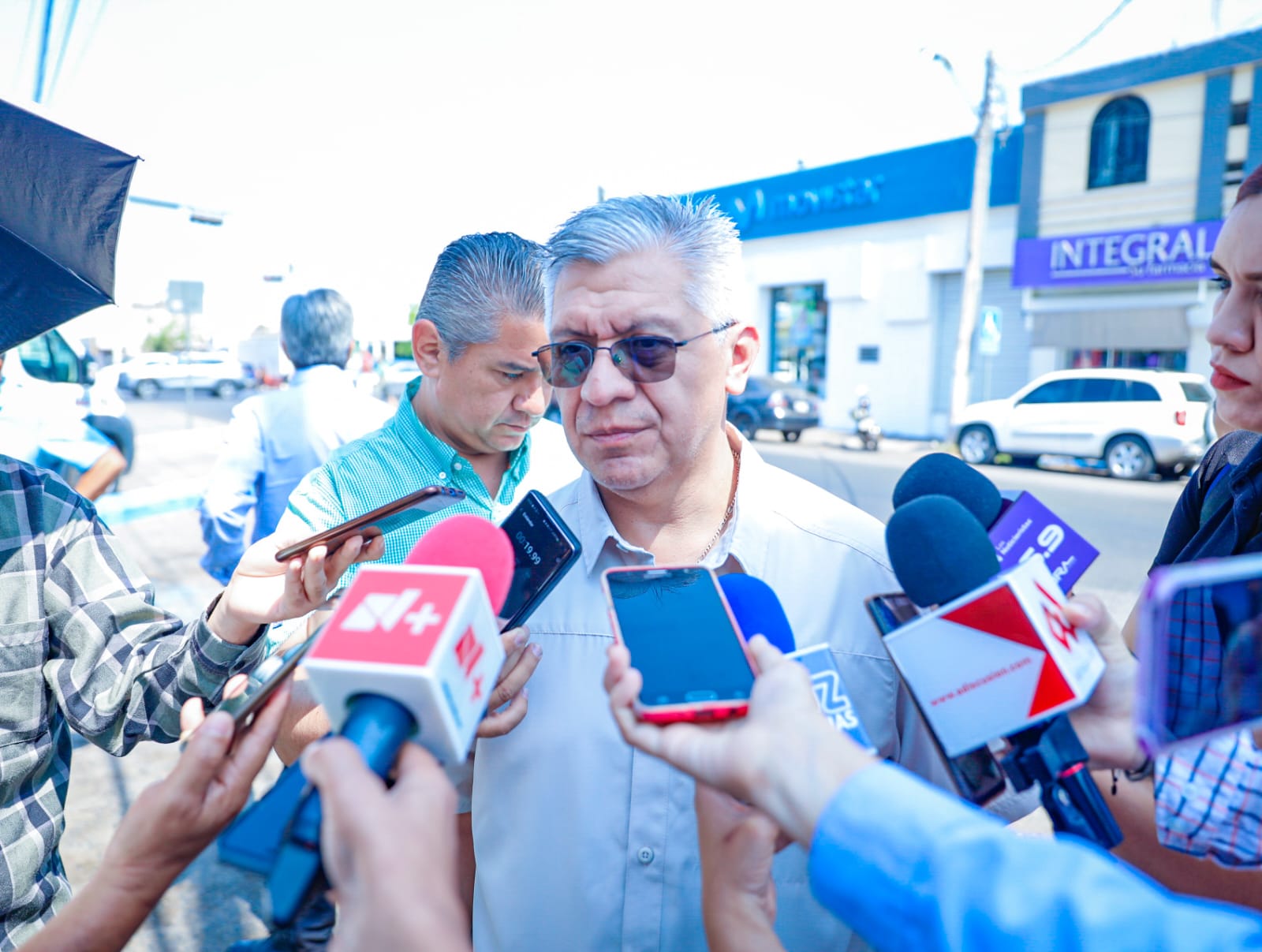 Metanfetaminas y fentanilo, lo asegurado en residencia de fraccionamiento privado en Culiacán: SSPE