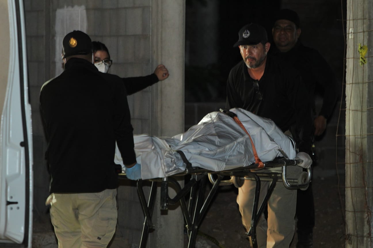 Era de la colonia Infonavit Humaya el hombre encontrado asesinado y esposado al sur poniente de la ciudad
