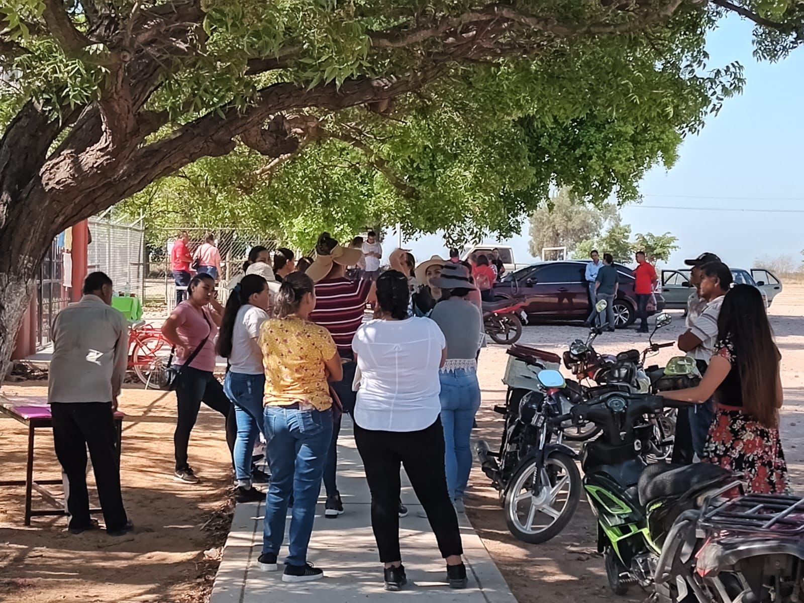 Está por solucionarse el problema de enérgica eléctrica de la secundaria de Palmitas, costará más de 1.5 mdp