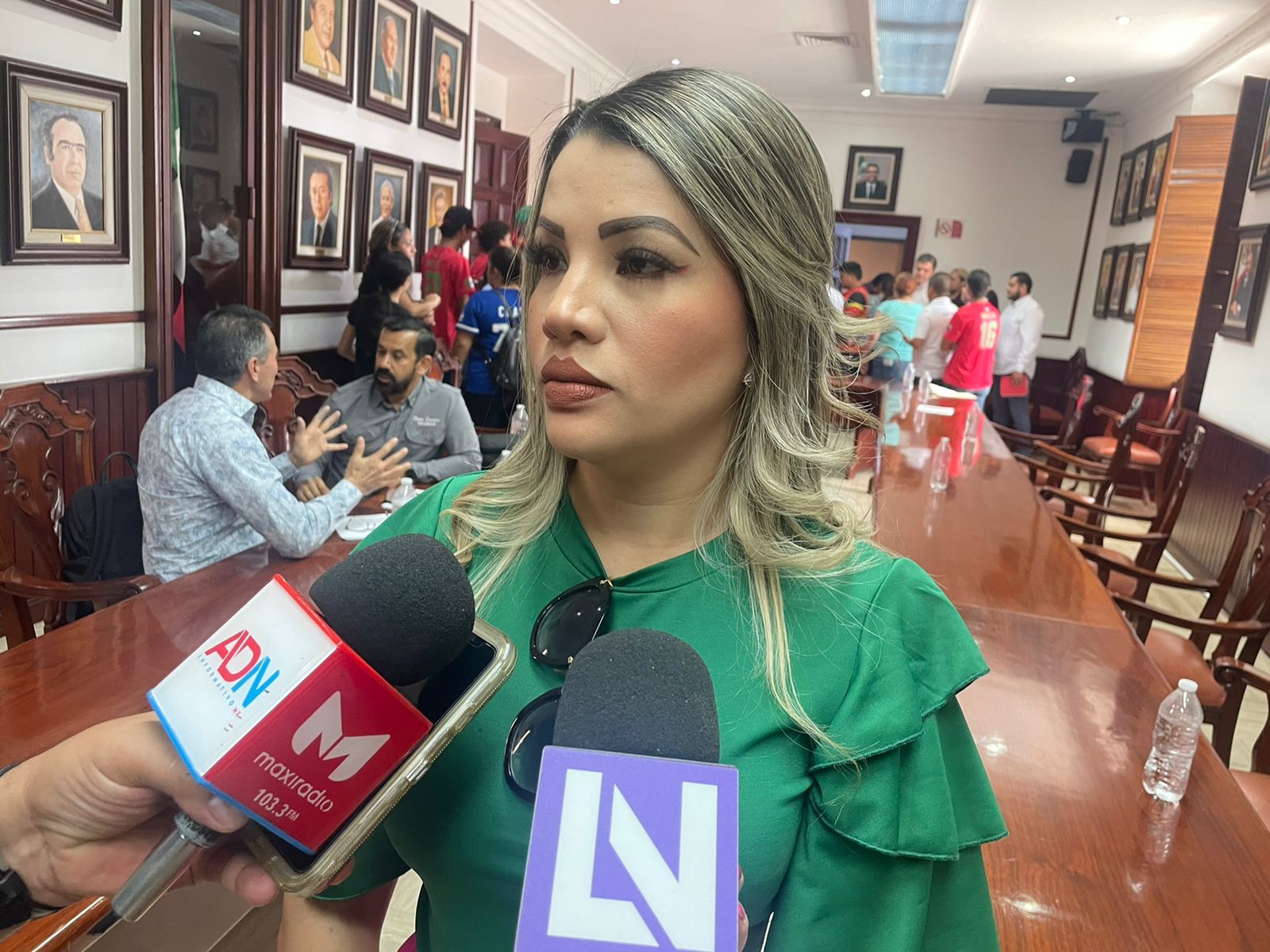 Regidora del PRI pide a sus excompañeras que renuncien también al cargo, tras salir del partido