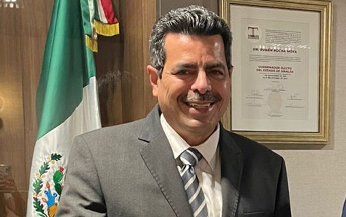 ¡Hay desbandada en el tricolor! También ‘Tony’ Castañeda renuncia al PRI