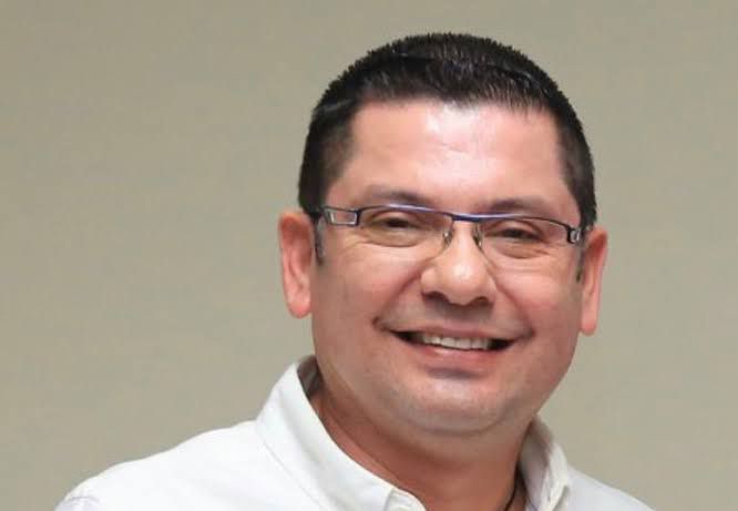 ¡Sigue la desbandada en el PRI! Renuncia al PRI Gabriel Ballardo, exsecretario del STASE