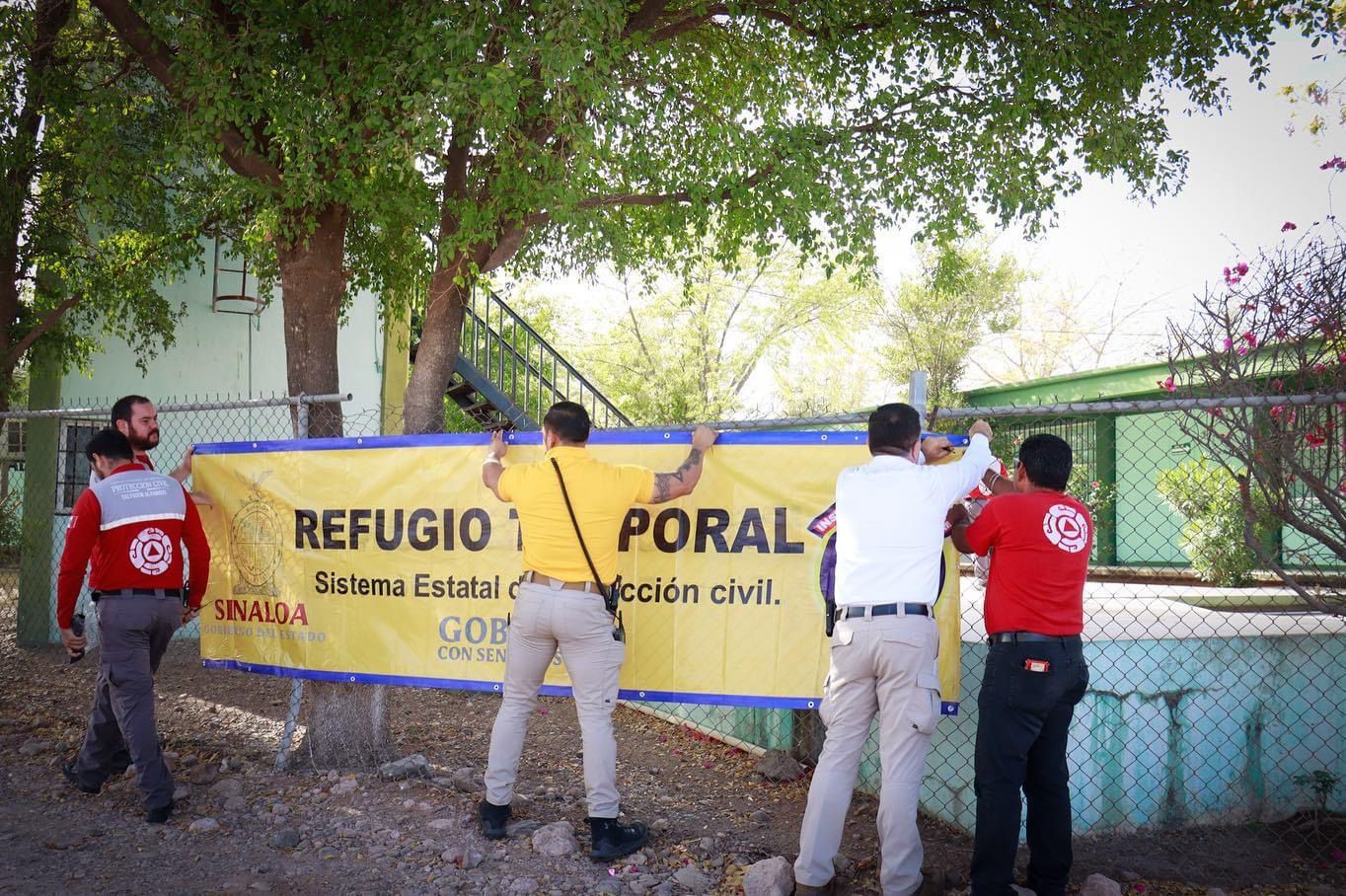Habilitan seis refugios temporales en Salvador Alvarado; Protección Civil instala lonas de identificación