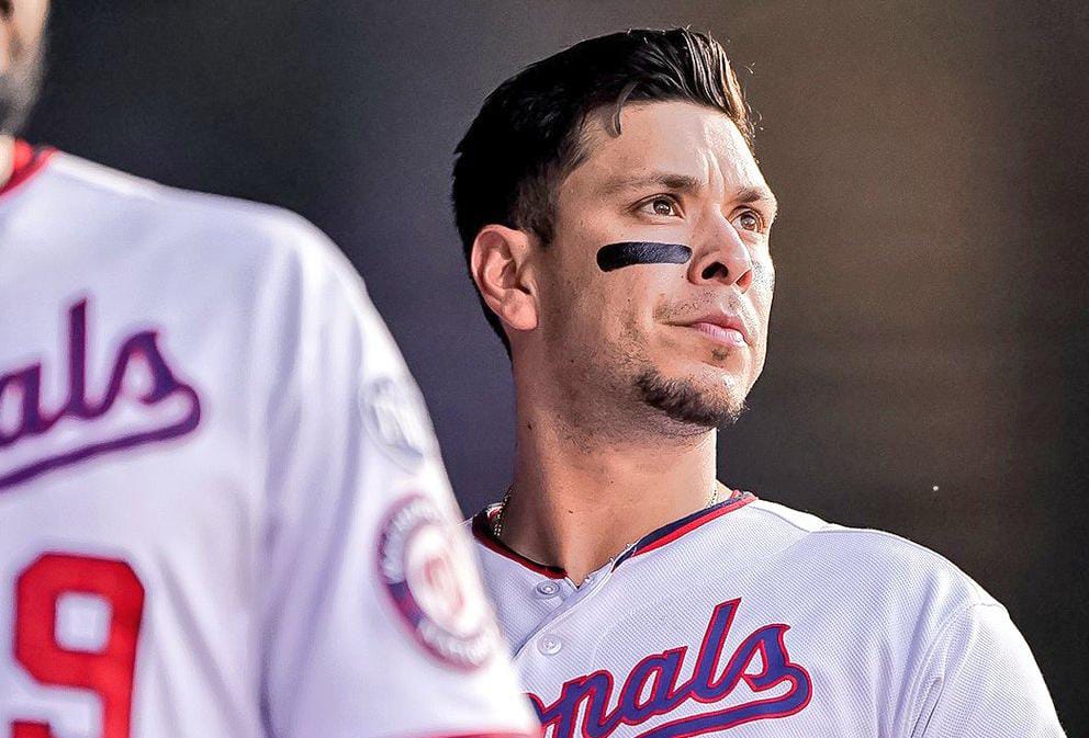 Joey Meneses en el top 5 de jugadores con más hits en las Grandes Ligas