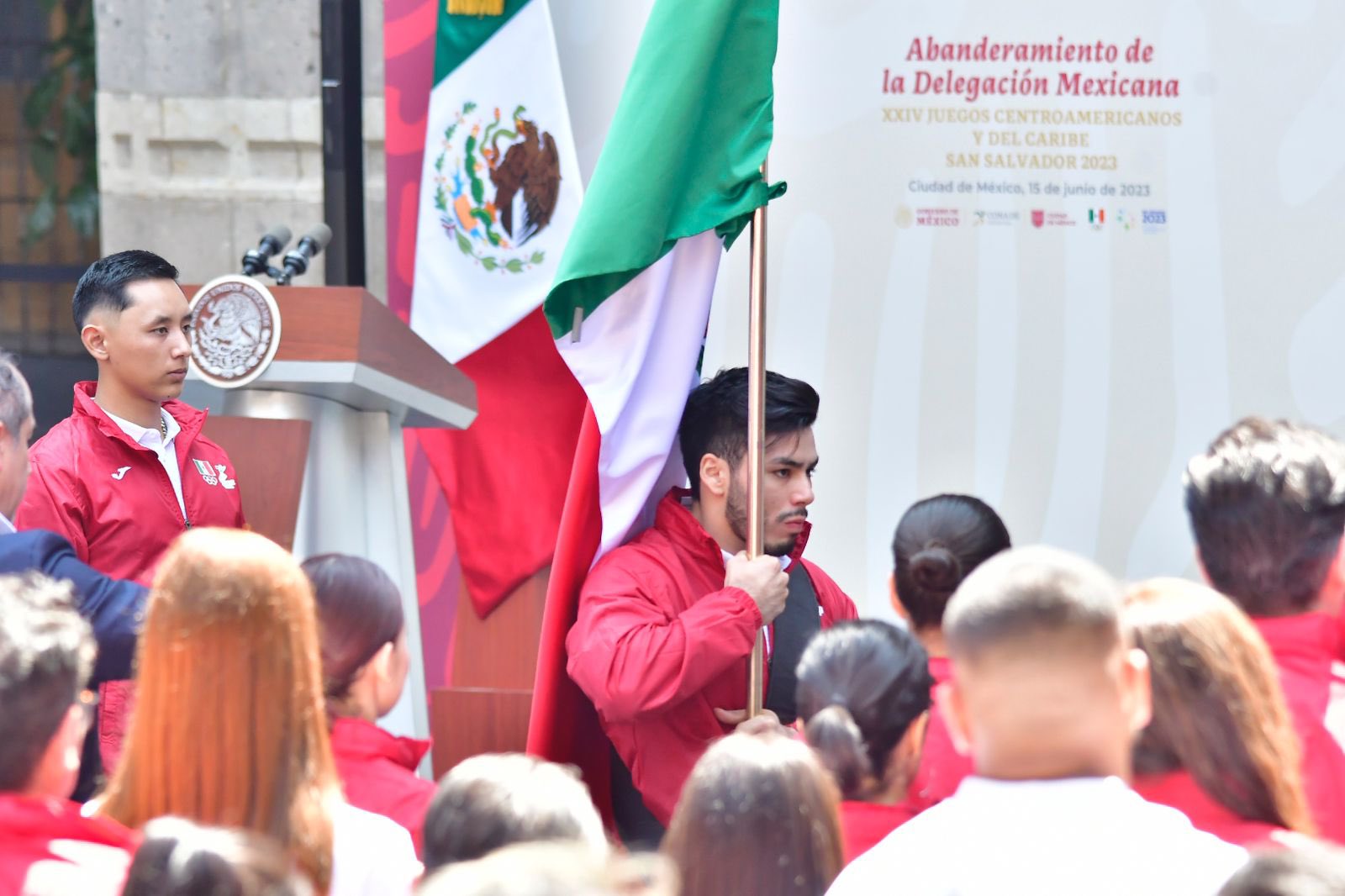 La delegación mexicana es abanderada por AMLO para los Juegos Centroamericanos y del Caribe San Salvador 2023