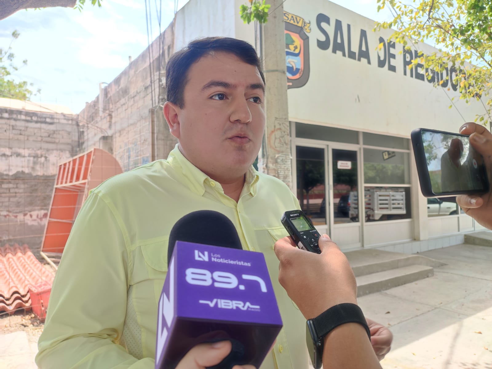 Por no estar de acuerdo con una dirigencia impuesta fue que presentó su renuncia, asegura Luis Fernando Velázquez