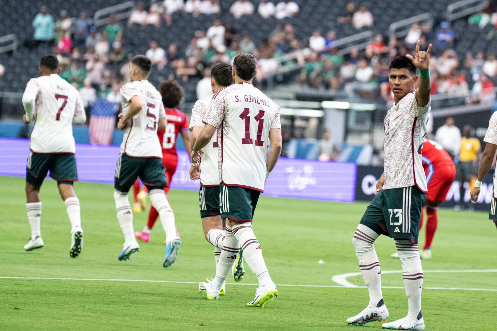 México vence a Panamá y se queda con el tercer lugar en la Nations League de la CONCACAF