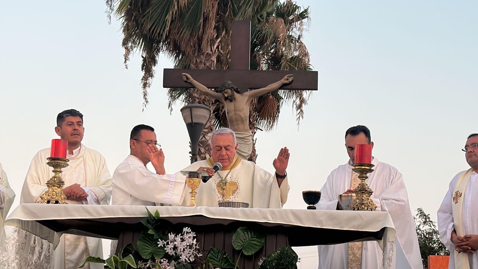 En Guamúchil, Obispo Jonás Guerrero oficia misa para pedir que llueva; llama a los católicos a unirse en oración