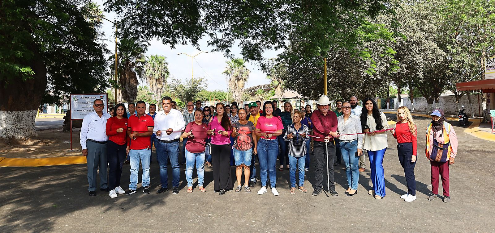 Pavimentan el estacionamiento del Parque Municipal “La Primavera” en Navolato